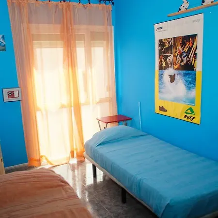 Lorenzo's Bed & Surf Apartamento
